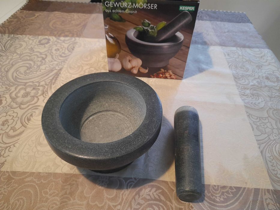 Moździerz Granitowy z Tłuczkiem 16 cm z Granitu Kuchenny Kesper