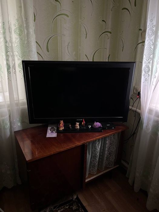 Телевизор диагон.60б/у показ.отлично
