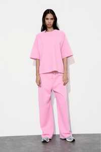 Новий костюм Zara оверсайз літній легкий рожевий футболка та штани