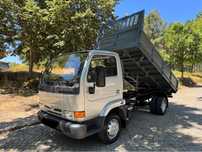 Nissan Cabstar Tri-Basculante 2000
