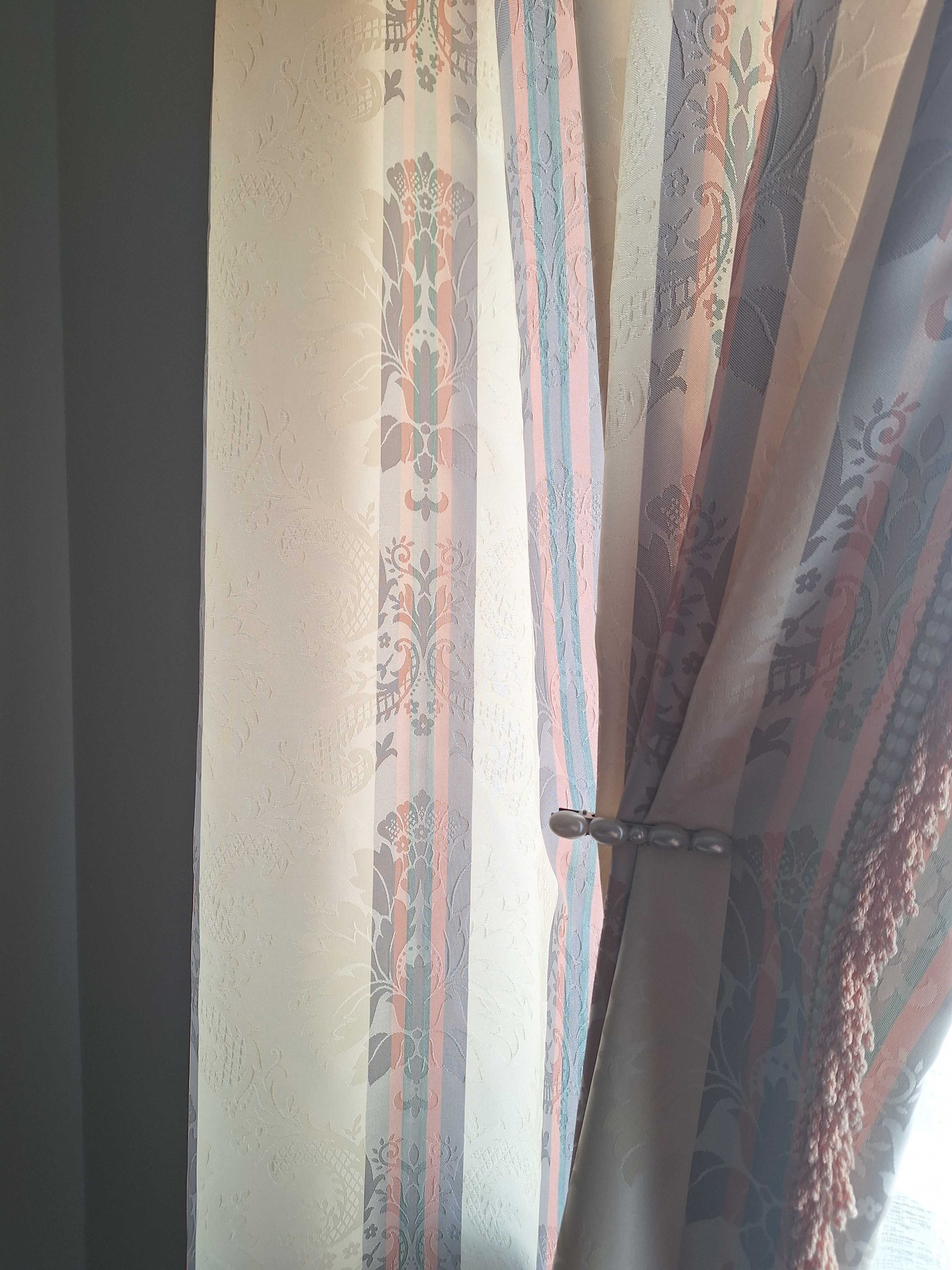 Cortinados de quarto + decoração de cama