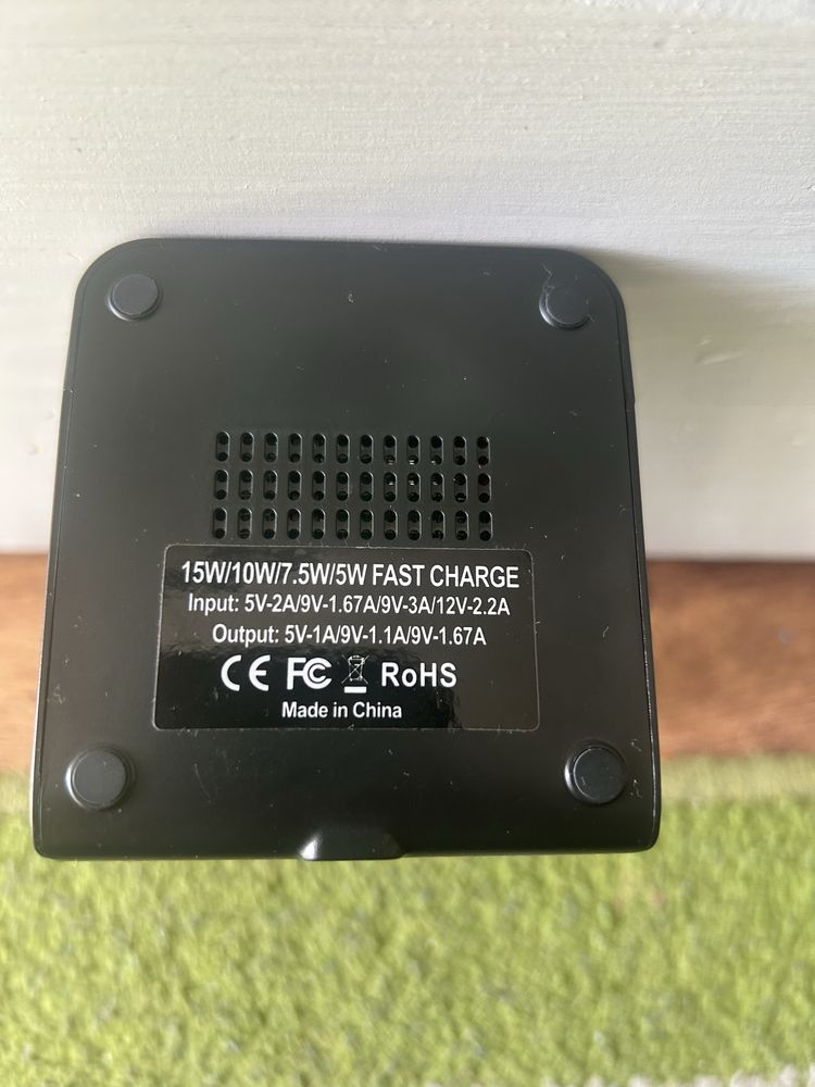 Ładowarka bez przewodowa  APPIO Quick charge 3.0
