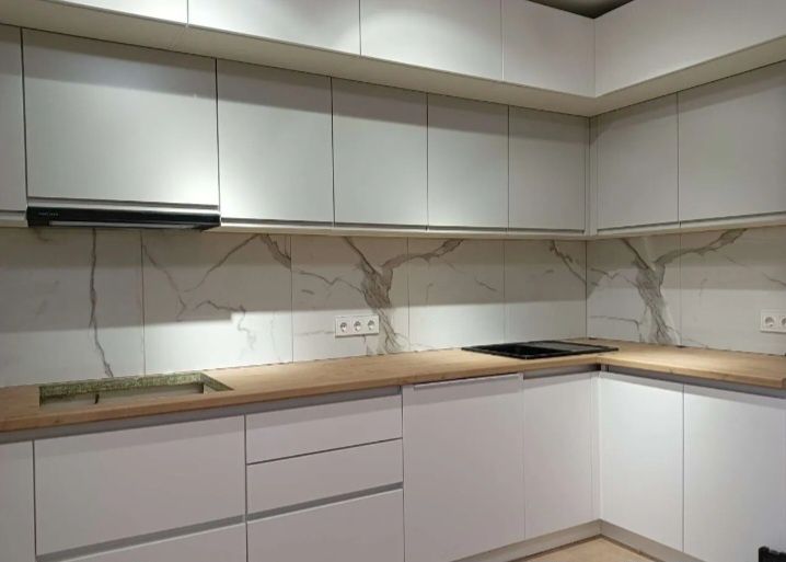 Ремонт вашої квартири, будинка, офіса.  Машинная гипсовая штукатурка