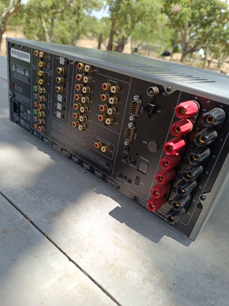 Amplificador ARCAM AVR500