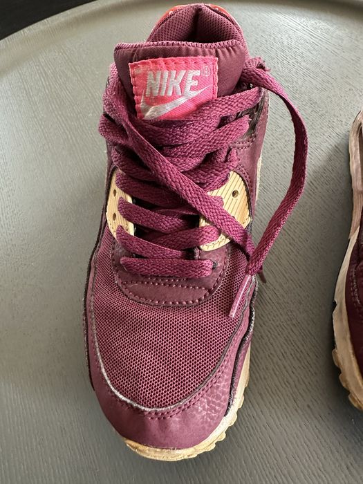 Fioletowo różowe buty Air max firmy Nike w rozmiarze 37,5