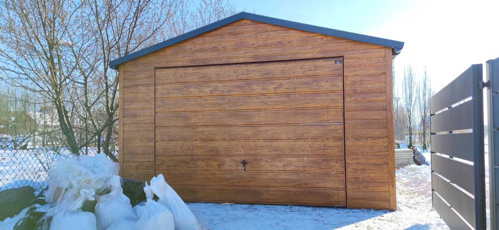 Garaż 4x6 Drewnopodobnych 4x5 garaż