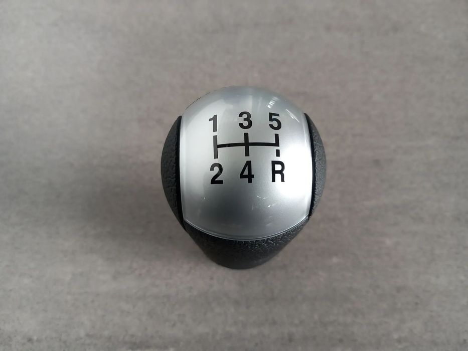 Gałka dźwigni zmiany biegów plastikowa - 5 biegów manual Ford Focus 2001-2008/ Fusion 2001-2012 1341487