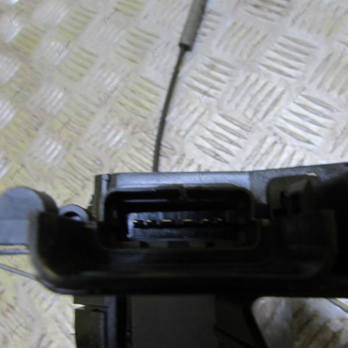 Замок дверей Рено Трафик 3 лівий Опель Виваро Trafic Vivaro