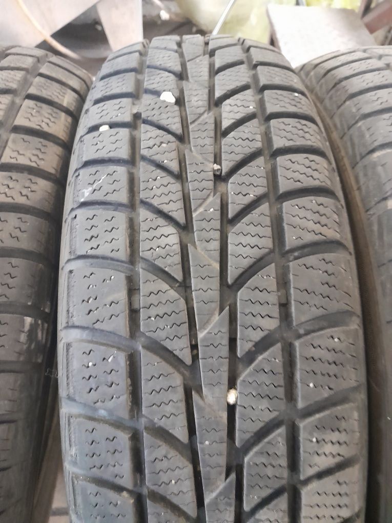 Opona opony 175/65r15 Hankook zima 4 szt komplet