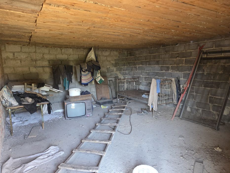 Ревне, 20 соток з будинком