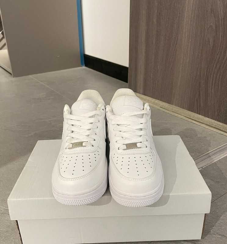Nowe buty. Nike Air Force 1 Low White. Rozmiar 36,5