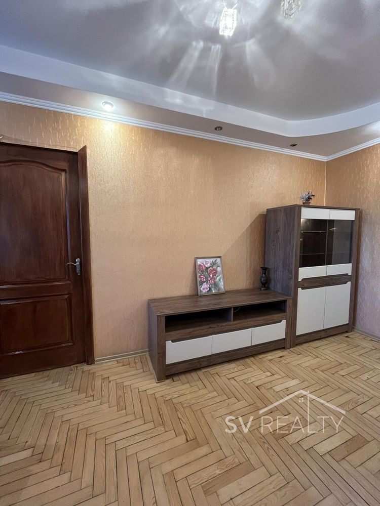 Трикімнатна квартира, Європейська, Космос
