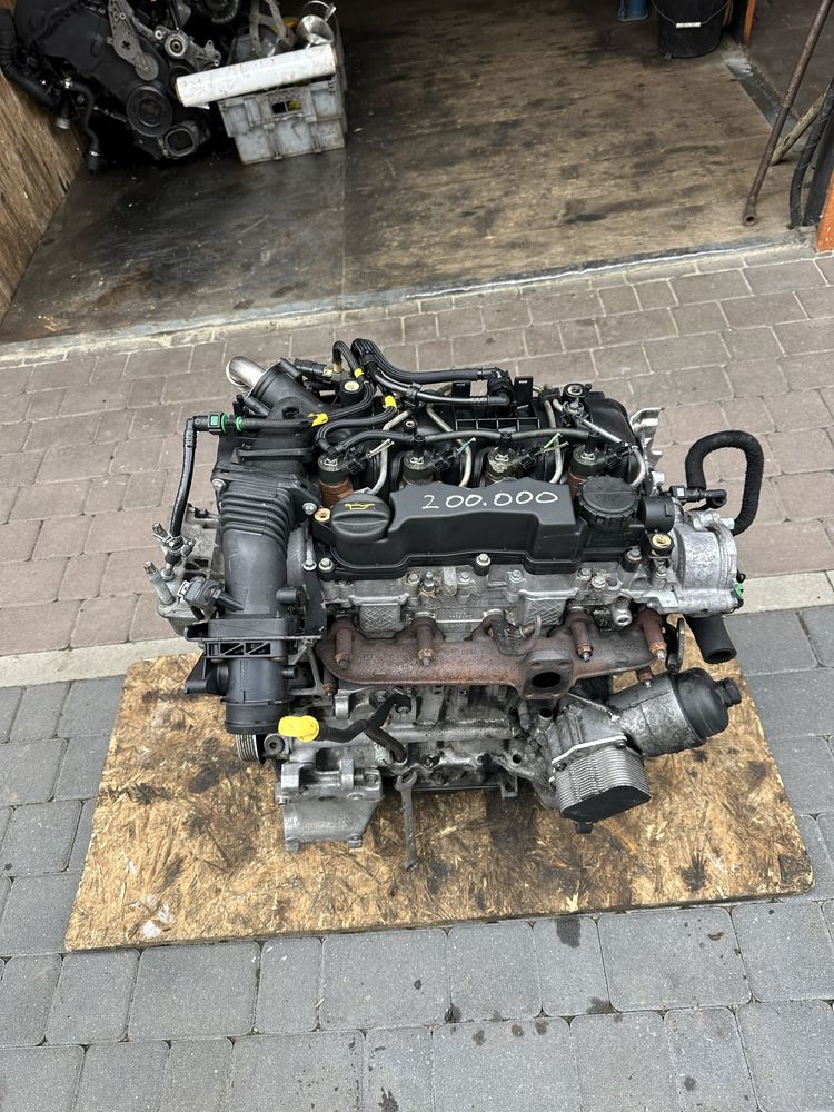 Двигун 1.6НДІ Фокус SMaks Volvo Mazda Pegeut Scudo Berlingo Partner