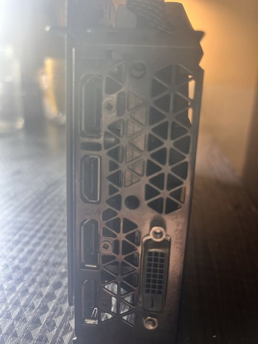 GTX 1070 8 gb | AeroCool 700w
