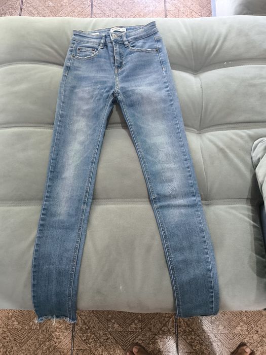 Calça de ganga para rapariga