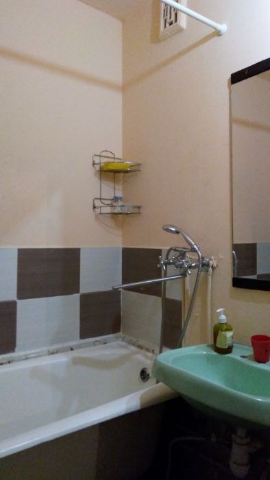 2 до квартира біля ринку Виноградарь, ліс.  ЦСМ на Порика недалеко