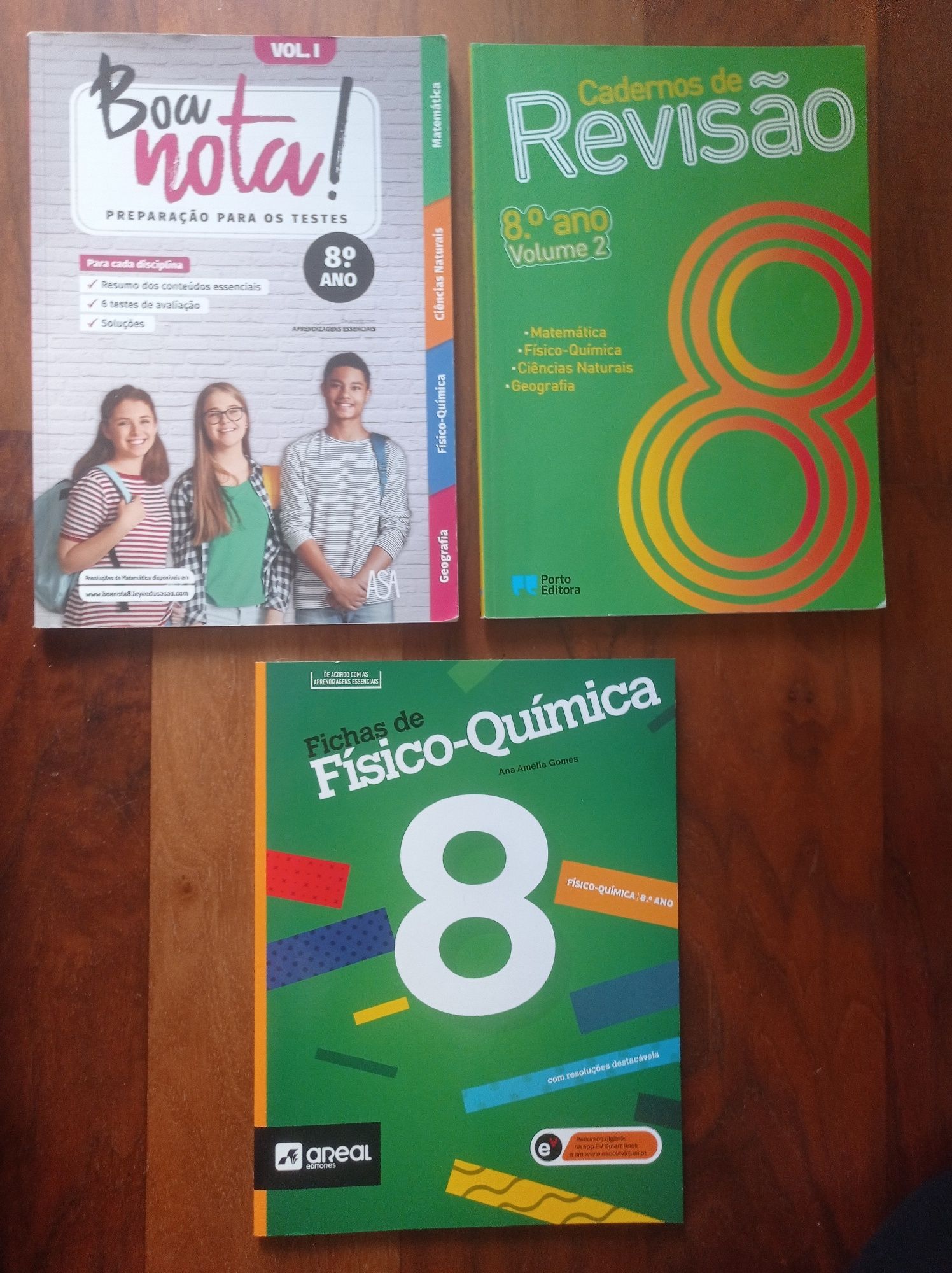 3 Livros de exercícios de Matemática, CN, FQ, Geografia