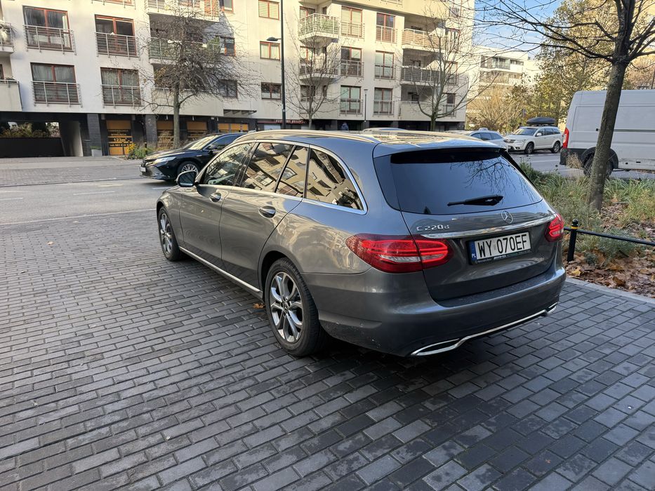 Mercedes Benz W205 C 220