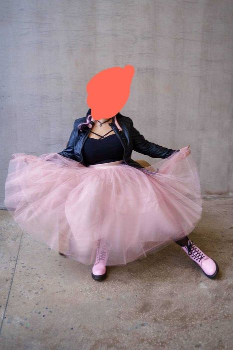 Супер-пишна спідничка з фатина середньої жорсткості.