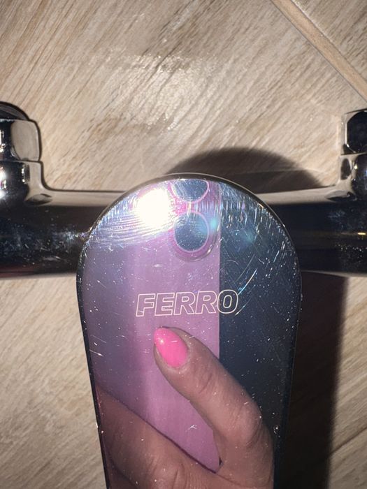 FERRO Bateria wannowa wąż słuchawka używane