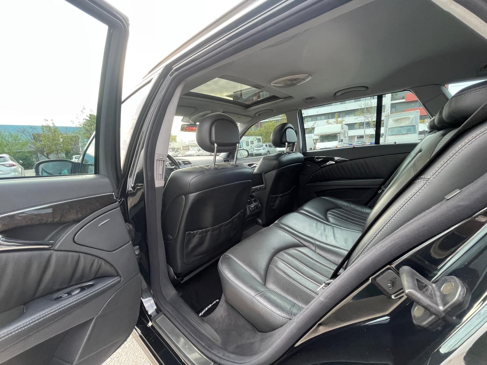 Mercedes-Benz E55 AMG S211