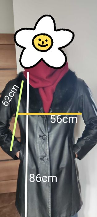 Damski płaszcz skórzany z podpinką i futrzanym kołnierzem