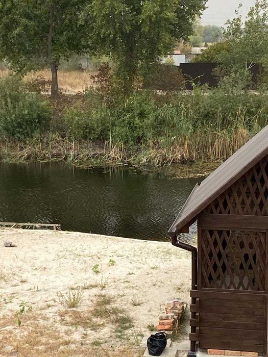 Будинок в кооп Славутич з виходом до води