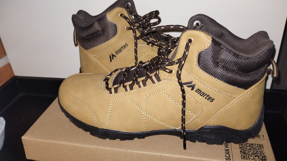 Buty męskie młodzieżowe Martens zimowe 40 Martens