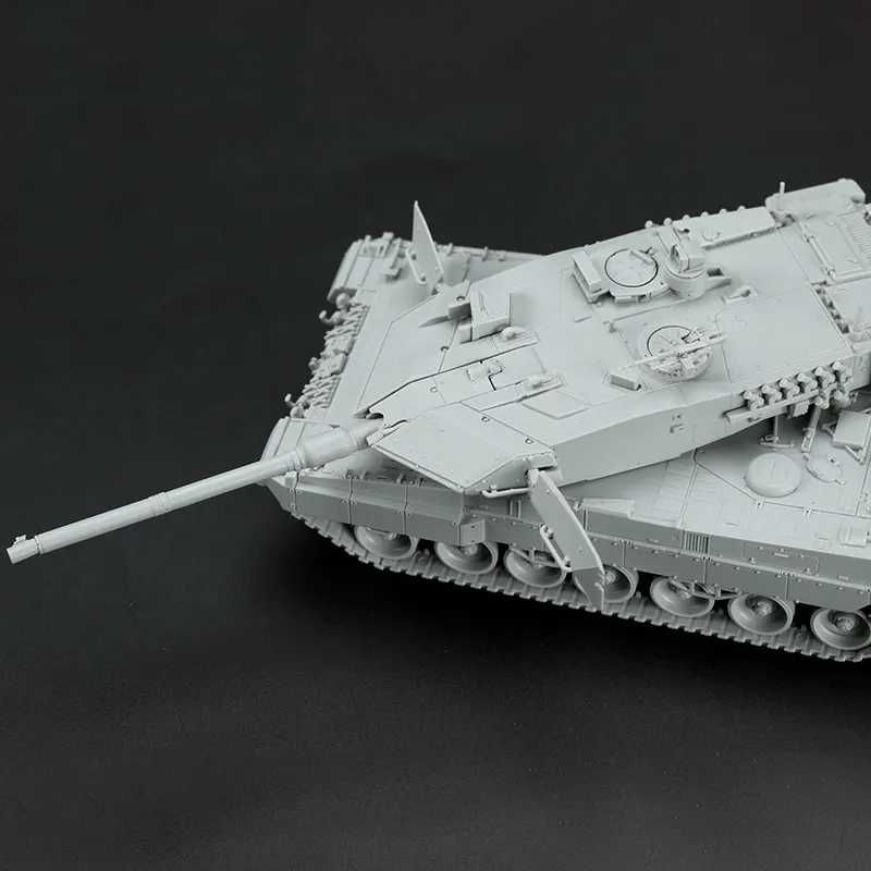 Leopard 2A7. 1/72. Збірна модель