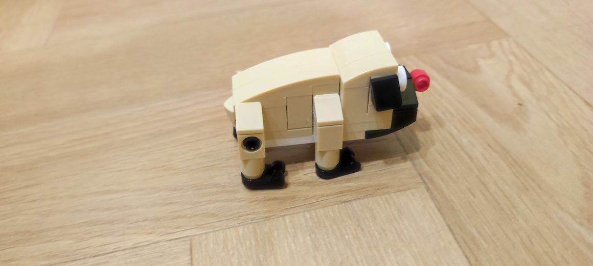 Mała figurka LEGO mops 3 w 1