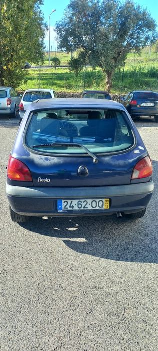 Carro ford fiesta 99