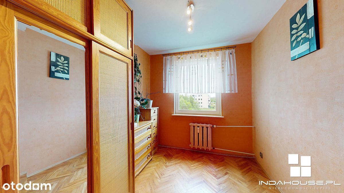 Mieszkanie 4 pokojowe z loggią na II piętrze.
