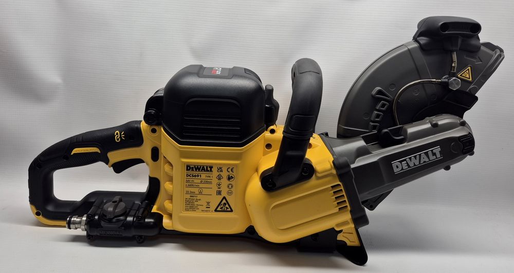 Przecinarka do betonu DEWALT DCS691 BODY, Komis Jasło Czackiego