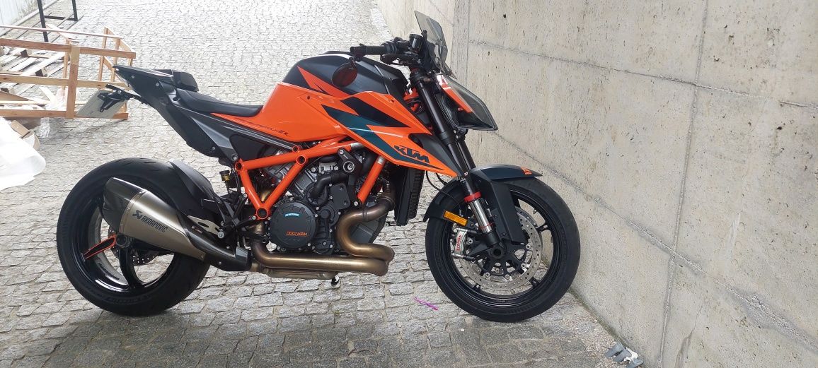 Ktm 1290 super duke r