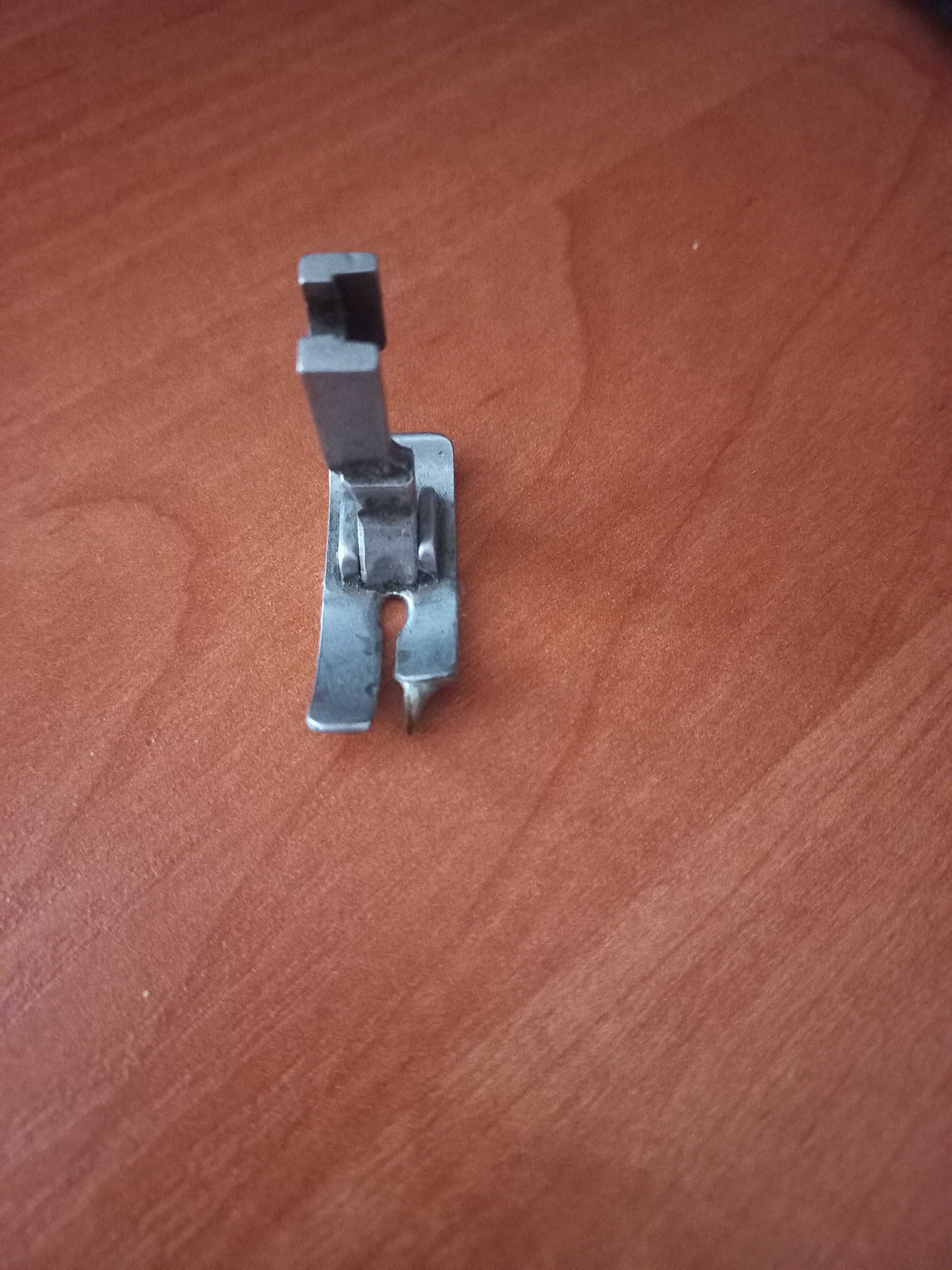 Лапка шпулька для швейной машинки