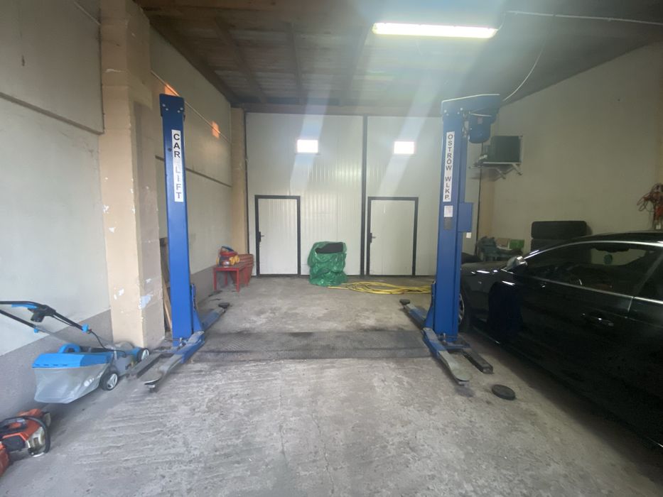 Podnośnik kolumnowy Car-lift SSD  Stan bardzo dob Używany Sporadycznie
