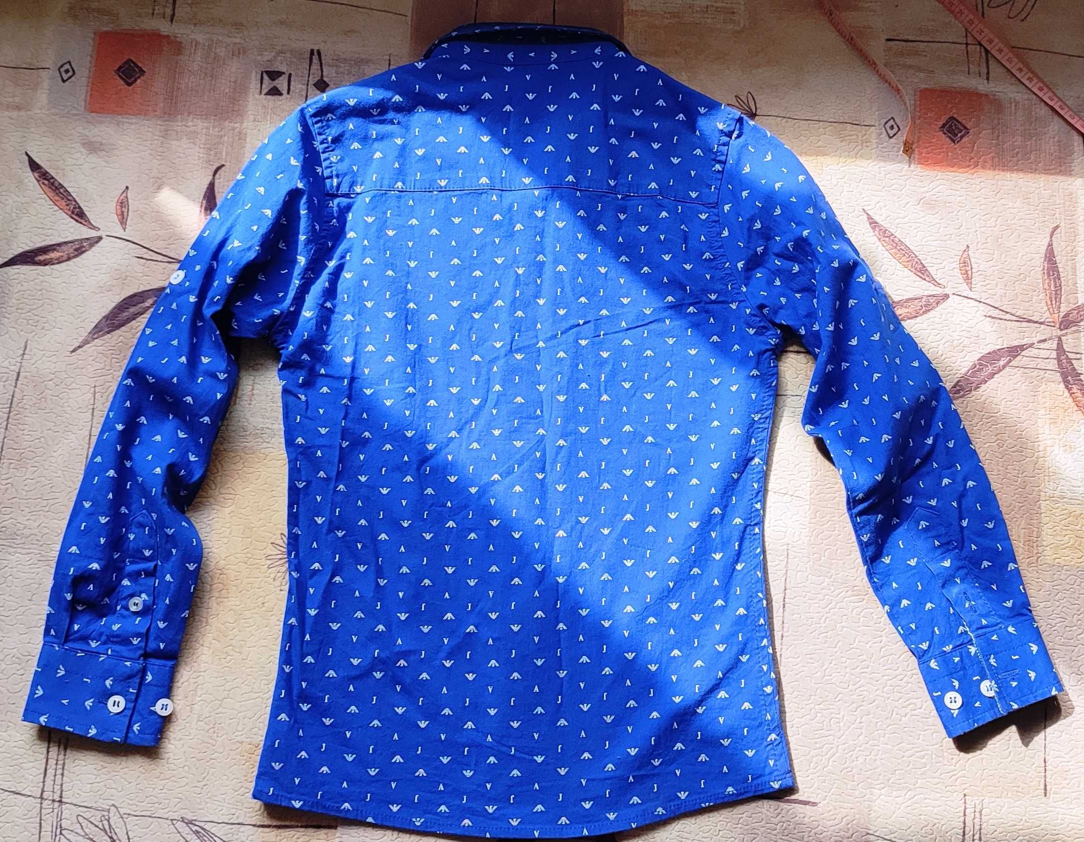 Рубашка итальянского бренда ARMANI (оригинал) на мальчика 5-7 лет.