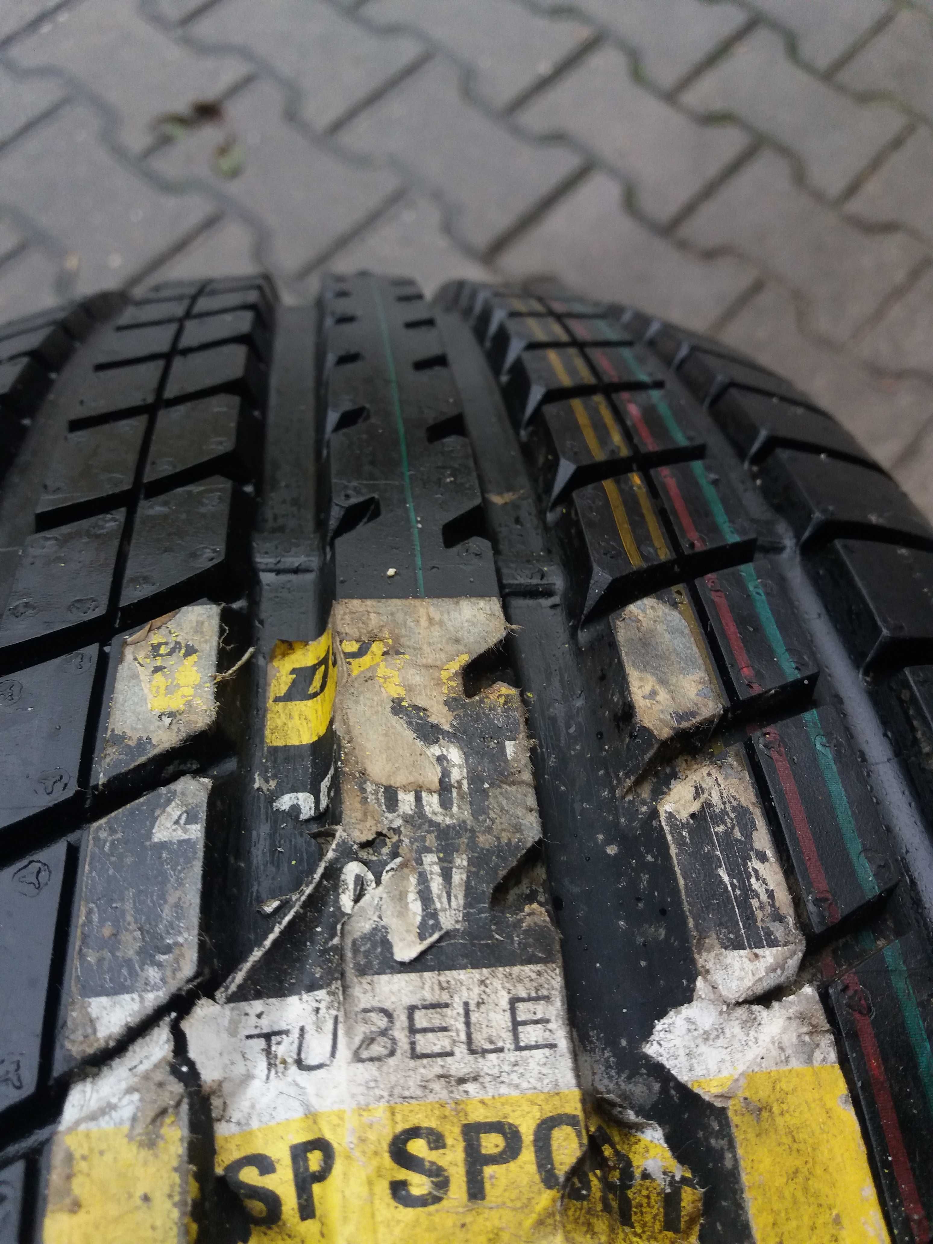 225 / 60 / R 16  98 V Dunlop sp Sport 2000 E