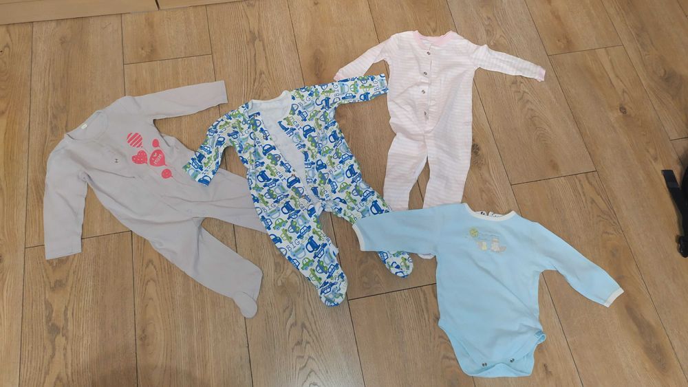 pajacyk 3 szt i body 3-6 miesiąca 100 % BAWEŁNA
rozmiar z metki 74