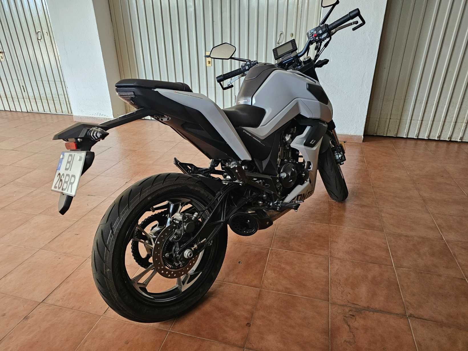 Zontes ZT125-U — como nova (500 km) | Keyless | Bosch ABS | Garagem