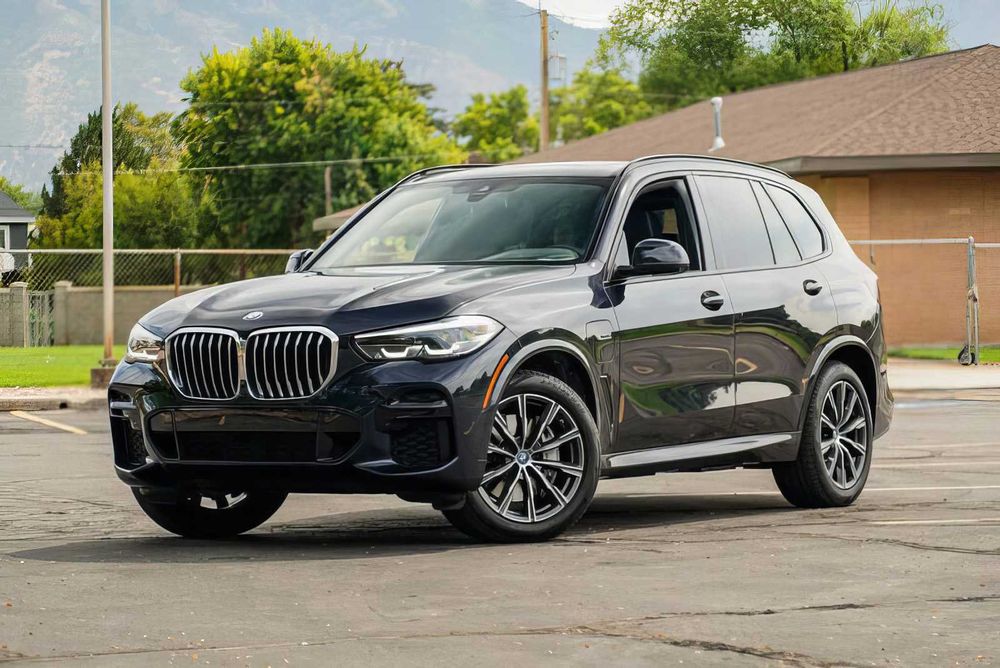 BMW X5      2022