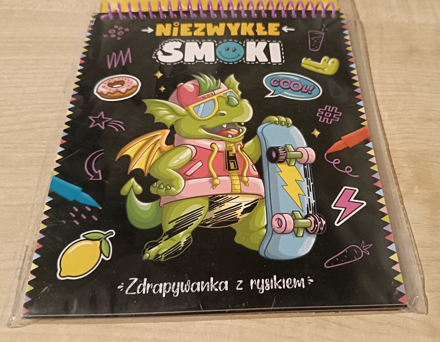 Niezwykłe smoki - zdrapywanka z rysikiem