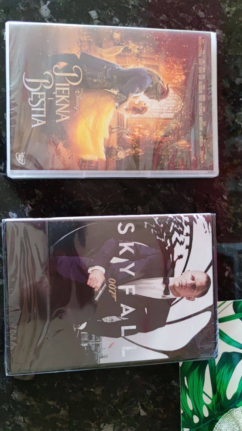 DVD Skyfall i Piękna i Bestia. Nowe, zafoliowane. Cena za oba filmy.