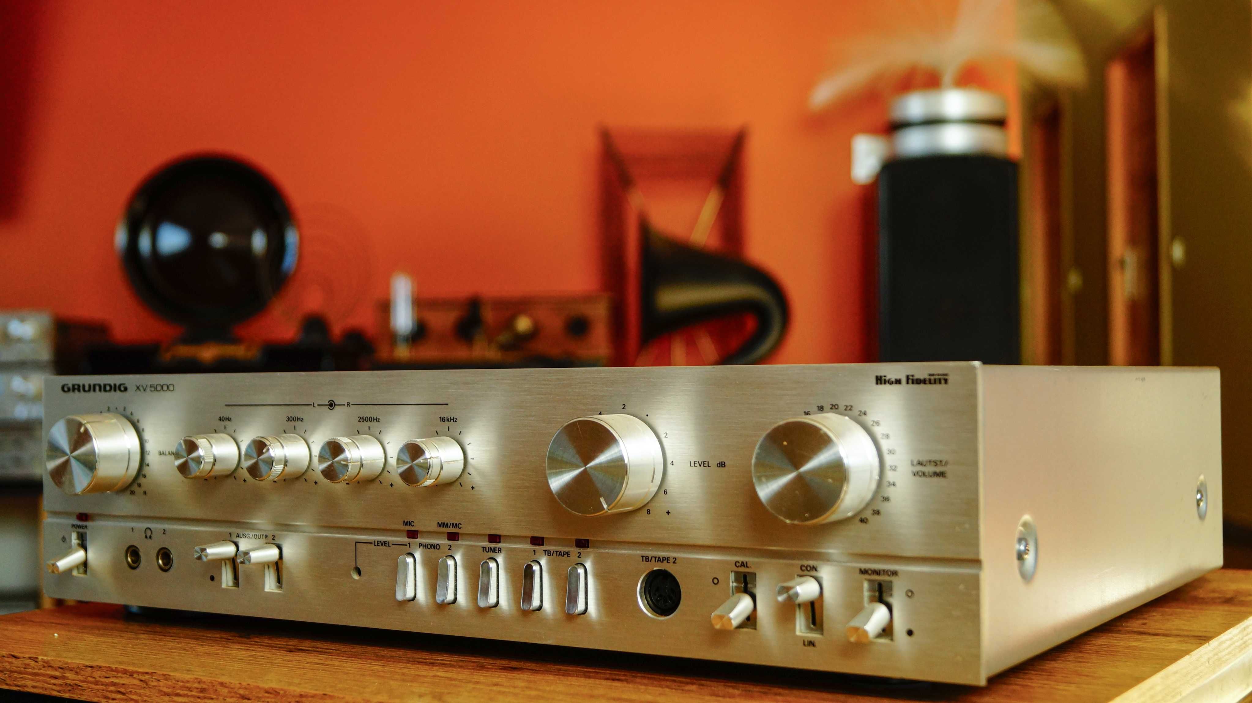 Przedwzmacniacz Grundig XV 5000