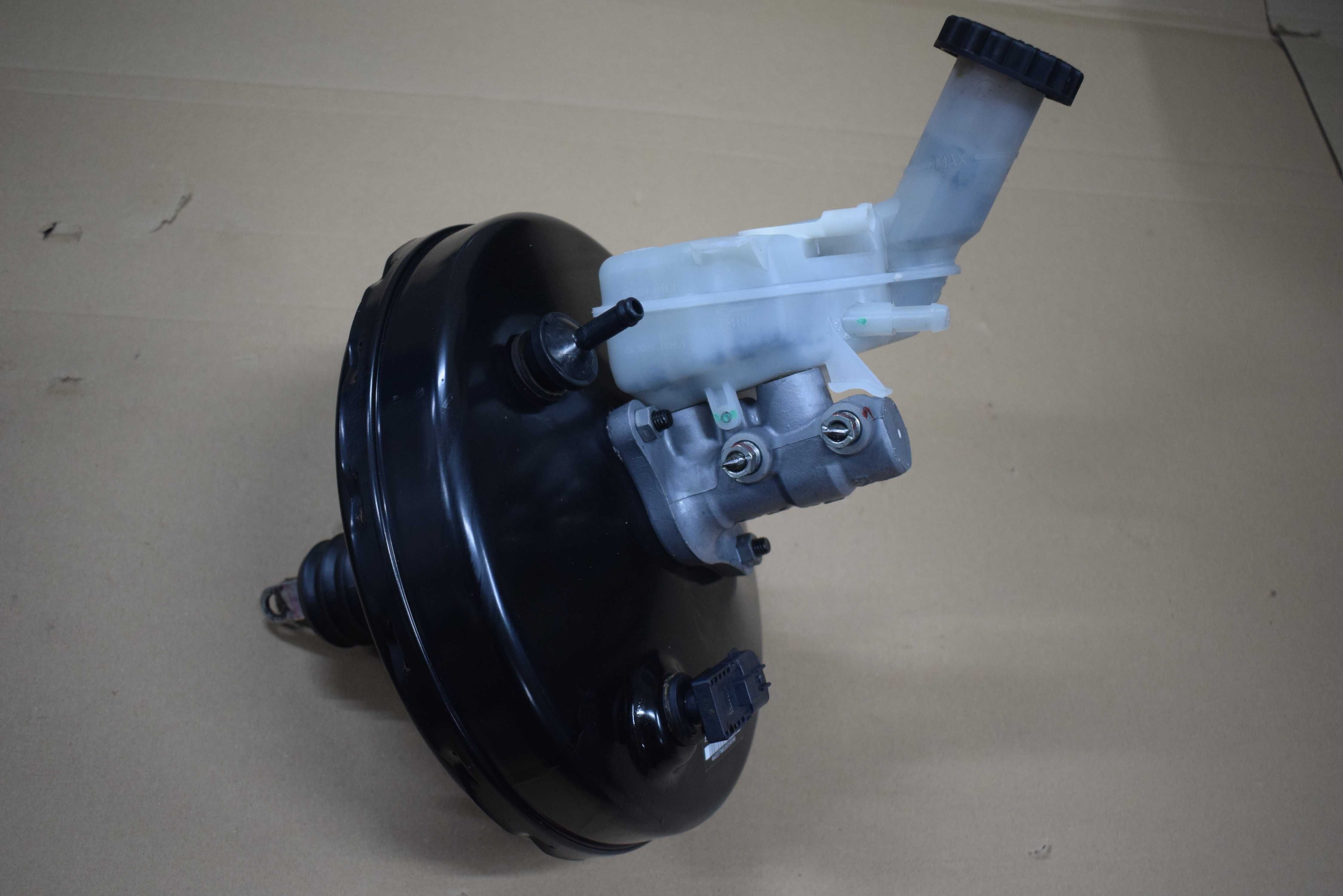 serwo pompa hamulcowa MITSUBIHI OUTLANDER III 3 LIFT 16R, 4680A235