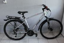 Rower trekkingowy FUJI TRAVERSE, Rama 19", Koła 28"Alu, Alivio.Tarcze