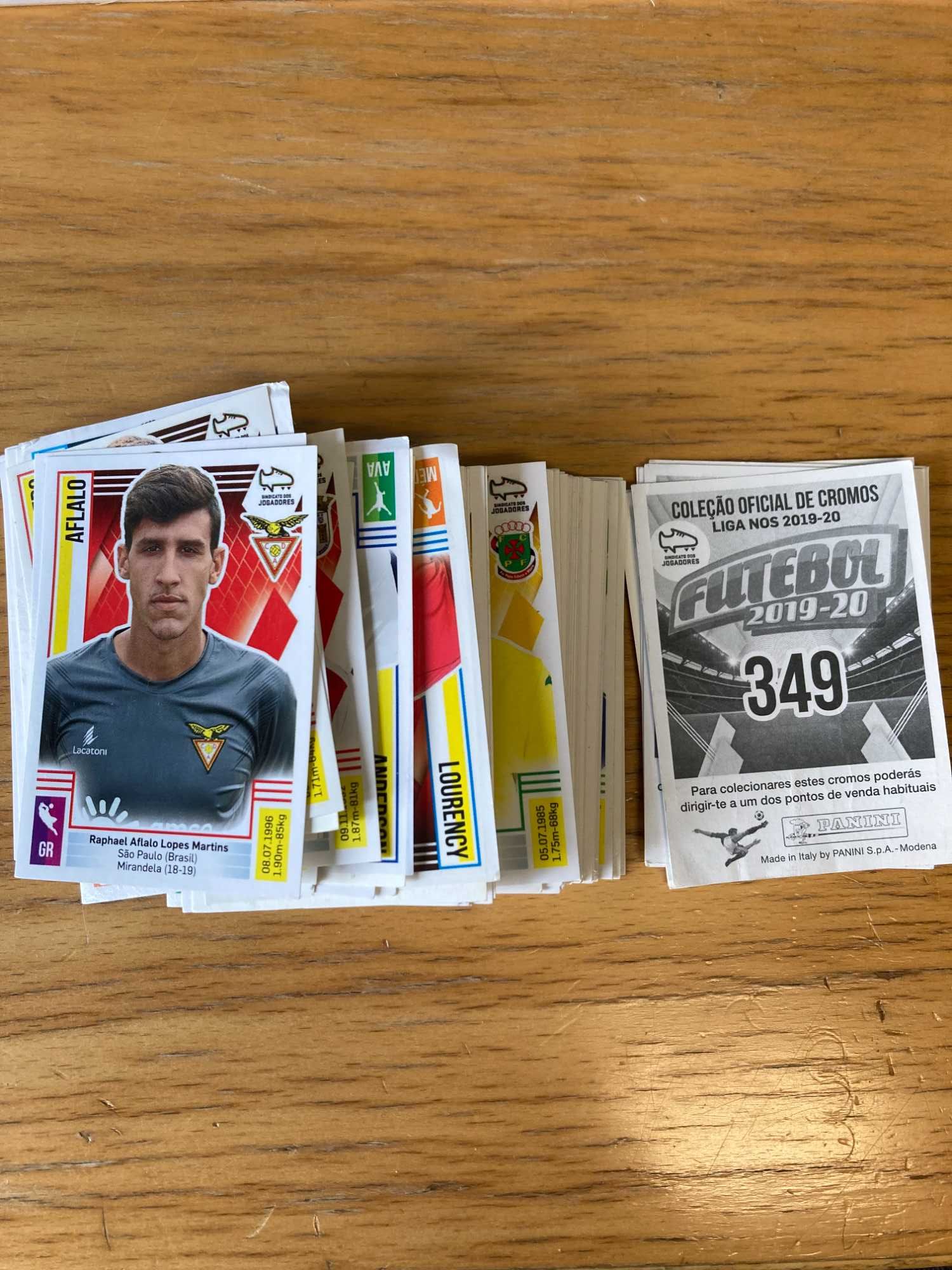 Cromos futebol da Liga NOS 2018/2019 e 2019/2020