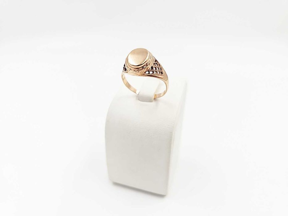 Piękny złoty pierścionek 585 R. 18