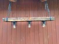 Lampa z drewnianej belki – industrialna / rustykalna – taras, salon,