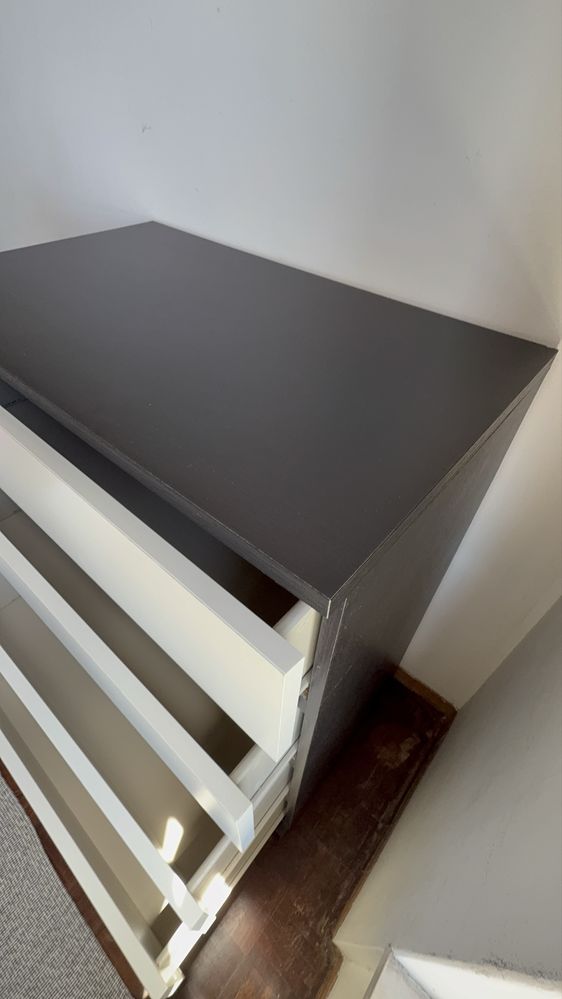 Cómoda 4 Gavetas Malm